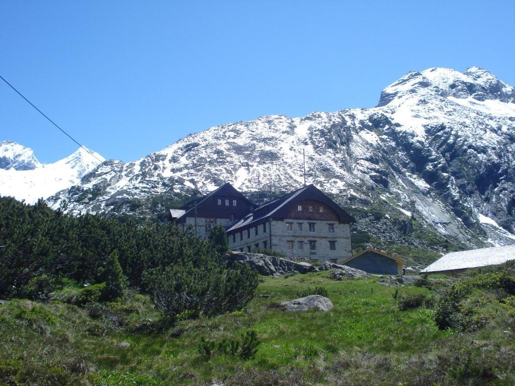 ホテルGastehaus Rieser リート・イム・ツィラータール エクステリア 写真